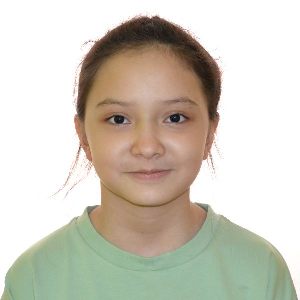 Komiljonova, Lazizabonu